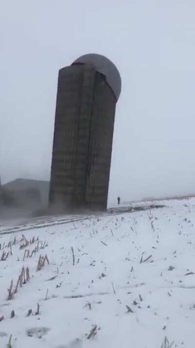 Satisfying Silo collapsing