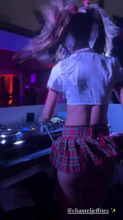 DJing Chantel