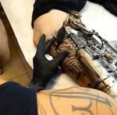 Worlds first tattooing prosthetic arm