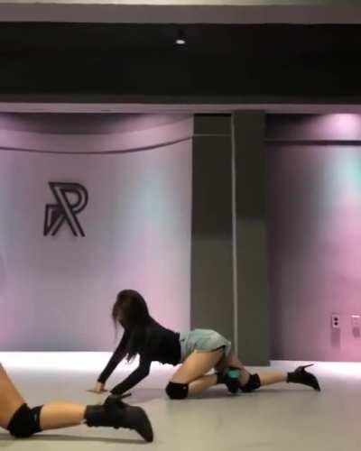 (Seeart/Aqua) SUA - The sexiest dancer.