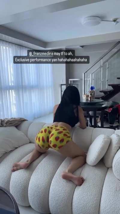 Siobe Lim 🍑🍑🍑