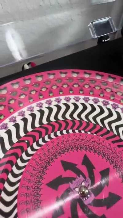 Figured since everyone is posting their vinyl I'd show you all my limited edition Cracker Island zoetrope record!