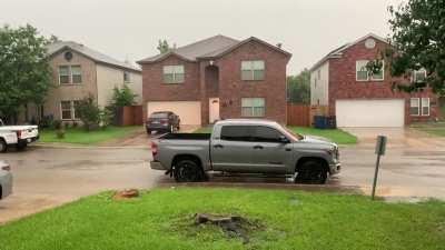 Some peaceful morning rain here in Texas. I’ve been thriving for this weather and i’m so glad it’s here!