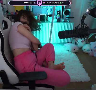 Pokimane pink sweatpants - 2022