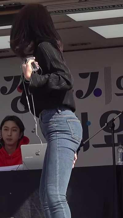 Apink - Eunji 🍑