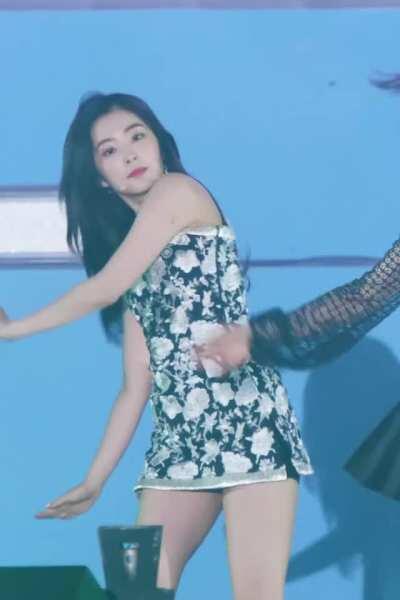 RED VELVET Irene