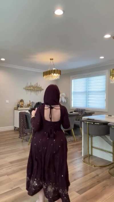 Indian babe tight dress ass clap