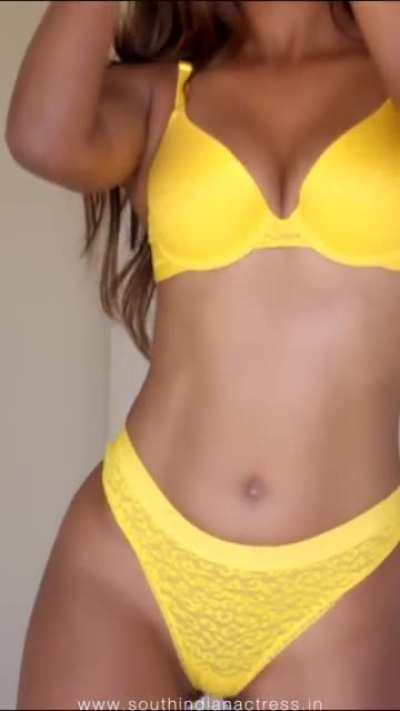 Malayalam actress and model Shaun Romy bikini photoshoot video