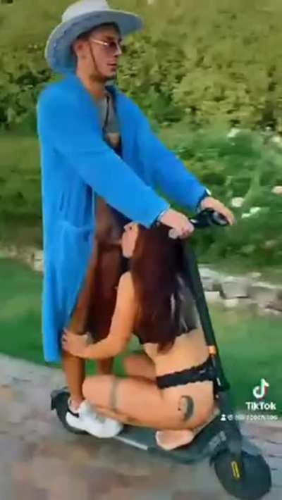 Blowjob on scooter