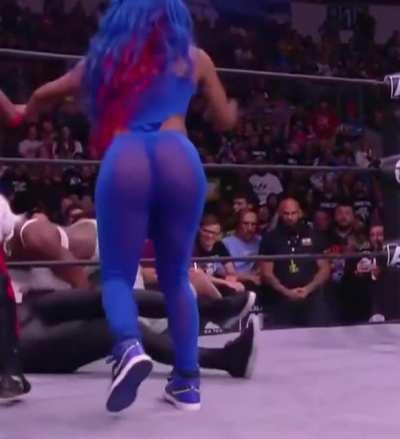 Kiera Hogan big booty