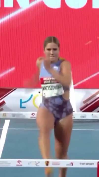 Pia Skrzyszowska - Polish Hurdler 