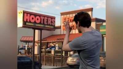 Jerma985 Visits the local Femboy Hooters