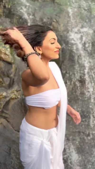 Navina Bole