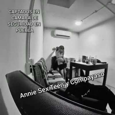 Annie sex teen y el compayaso