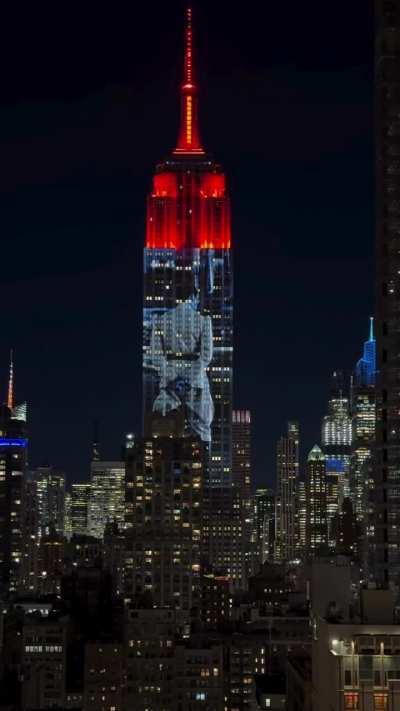 Star Wars takes over the Empire State Building