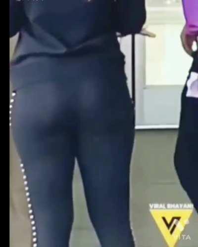 Guess Who Ths Ass Is This