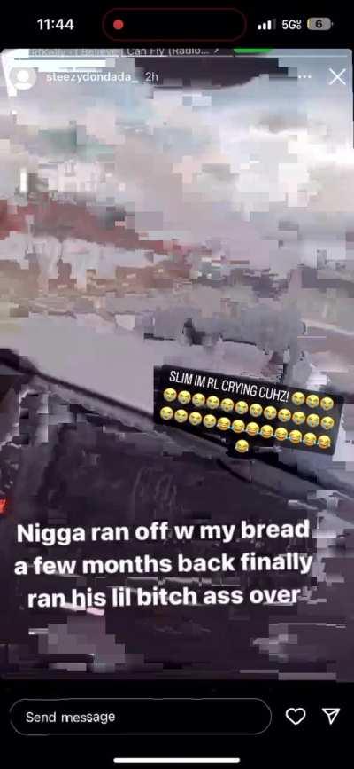 Ayo look at dis shit😂😂😂