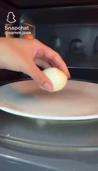 More than just super cringey, but also recklessly dangerous and stupid. Woman on Snapchat Discover teaches kids to microwave eggs