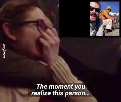 Awesome Man creates movie trailer to propose to his girlfriend in a cinema