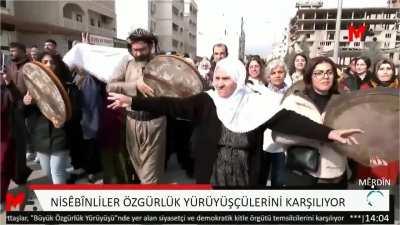 Mardin ve Tunceli'de bebek katili Öcalan için polis korumasında özgürlük yürüyüşü yapılıyor.