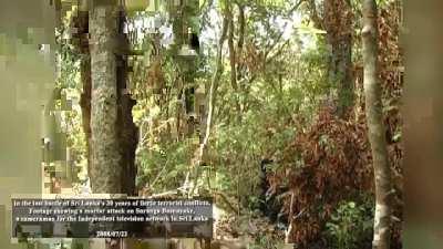 Sri Lankan Army Patrol Ambushes LTTE Outpost - 2008 (Cameraman Hit by Mortar shelling )