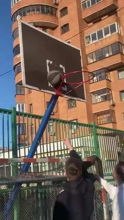 how NOT to unstuck a basketball