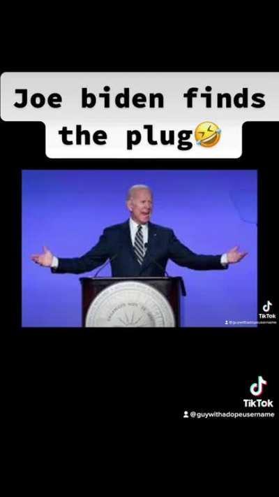 Joe biden finds the plug (Guywithadopeusername) yt tt