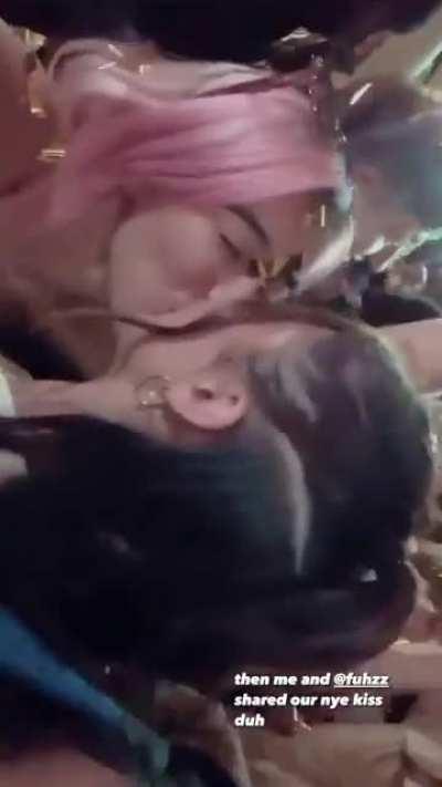 Millie Kissing Fuhzzies