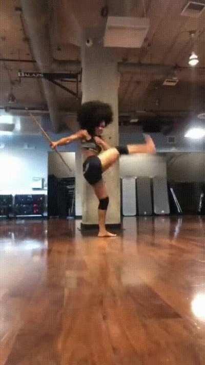 Woman showing off her staff bonking skills. [Credit: u/MemesNoMods]