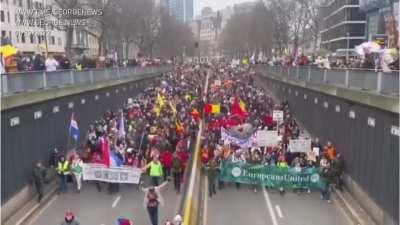 Police in Brussels fired water cannon and clouds of tear gas at over 50,000 protesters, against COVID-19 vaccinations and restrictions. The World has had enough!