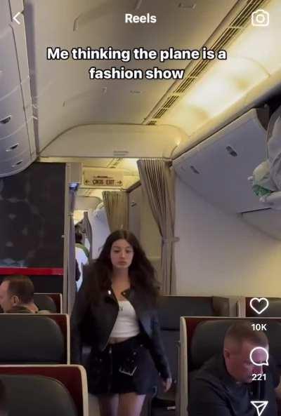 More cringe airplane behavior