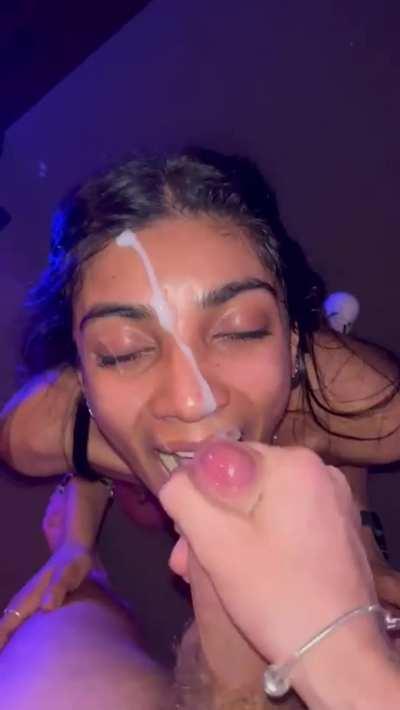 Punjabi studnt in Canada eating cums in club for money