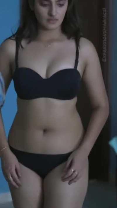 Beautiful Ayesha Kapoor hot stripping scene