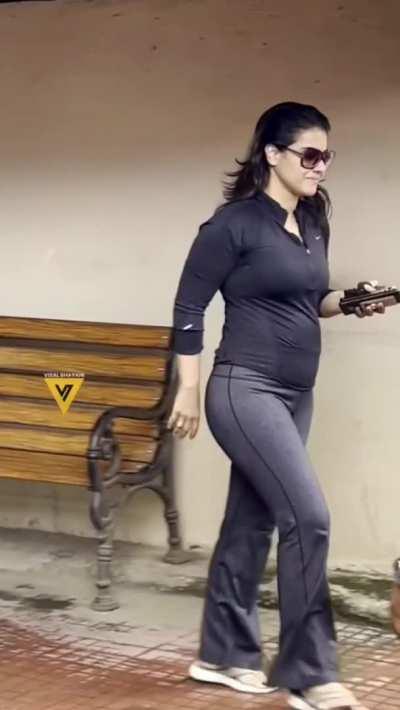 Kajol is insane busty