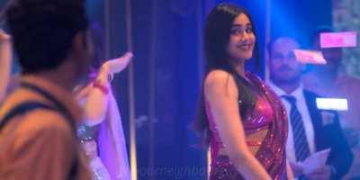 Adah Sharma in Sunflower S2