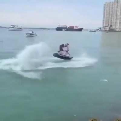 Jet ski manoeuvres