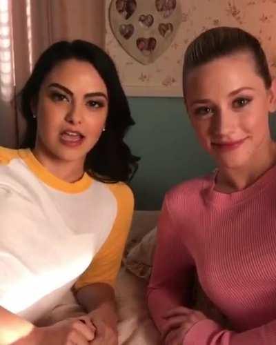 camila mendes and lilli reinhart