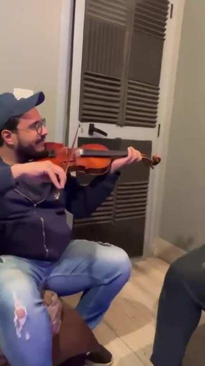 To play Titanic music with friends