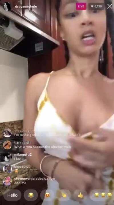 IG Live mini twerk