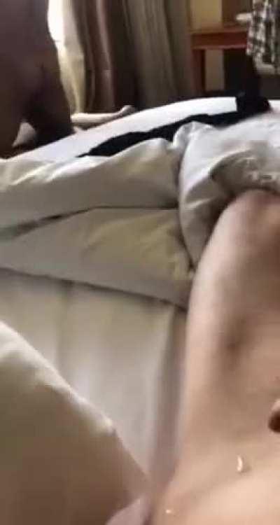 Exhibitionist sex causes cuck hubby to cum just from watching. r/extremecuckolding