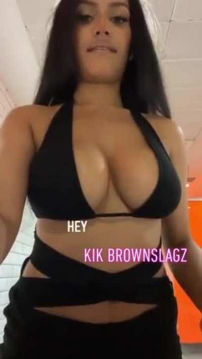 Message me on kik Brownslagz