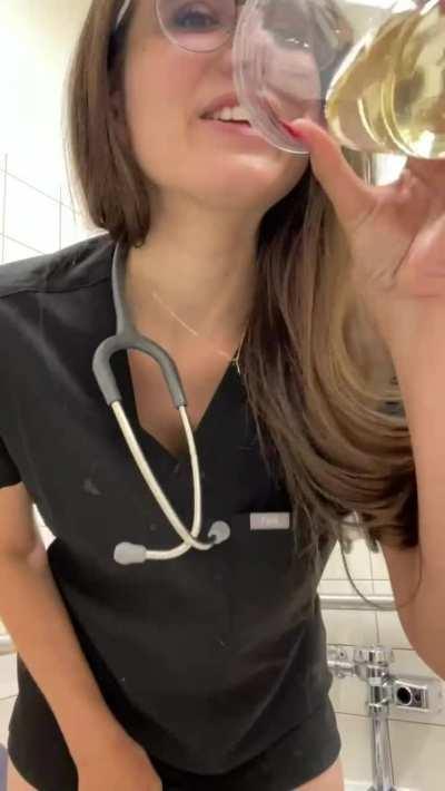 This nurse is here to tell you that drinking piss is safe ;) &amp;amp; I’ve put a free trial link to my fetish page on the comments below! Only 100 spots available