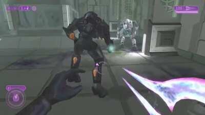 Small Detail about the Sangheili in Halo 2 I’ve found. The orange lights on their armor directly link to their Shield levels. No Shields = Dull Grey / Low Shields = Dull Orange / Full Shields = Bright Orange. Same for the Anniversary Graphics but it doesn