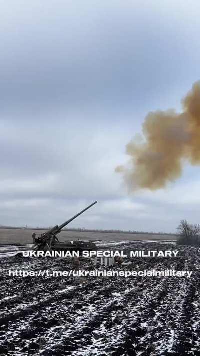 A pair of 2S7 Pion self-propelled 203mm cannon firing against Russian targets. 43rd Artillery Brigade. (Winter 2024)