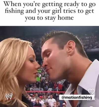 WWE kiss before knocking