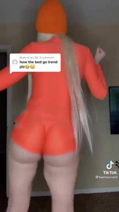 @twinhannah2 🍑