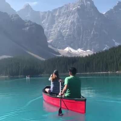 🔥Canoeing on Moraine Lake in Alberta. How beautiful.