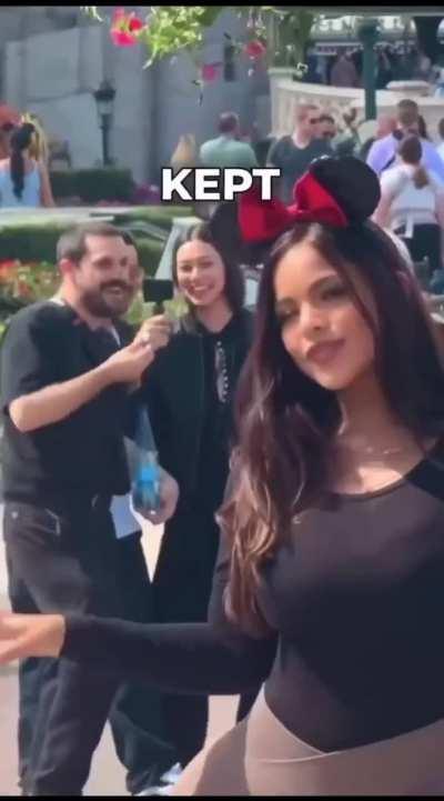 A walking distraction at Disney  🤣