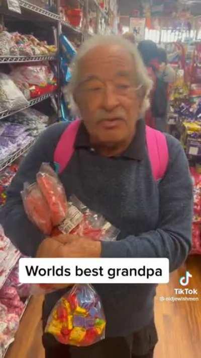 World's Best Grandpa, indeed ❤️