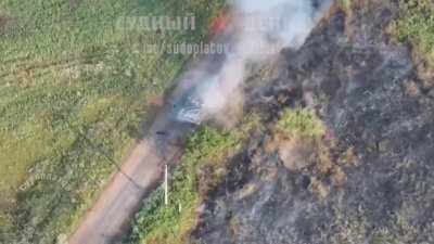  Russian FPV VT-40 drone strike on Ukrainian T-64BV